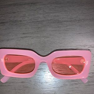 Light pink sunglasses